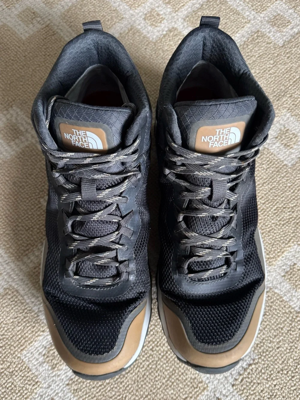 The North Face Activist Mid FUTURELIGHT Hiking Boots Outdoor Gray Khaki 10.5
